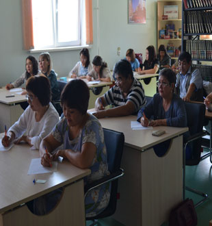 Сотрудники Национального архива приняли участие в Едином республиканском диктанте «Я люблю родной язык!»