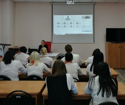 Сотрудник Национального архива провел обучающий семинар  для специалистов МФЦ Хакасии